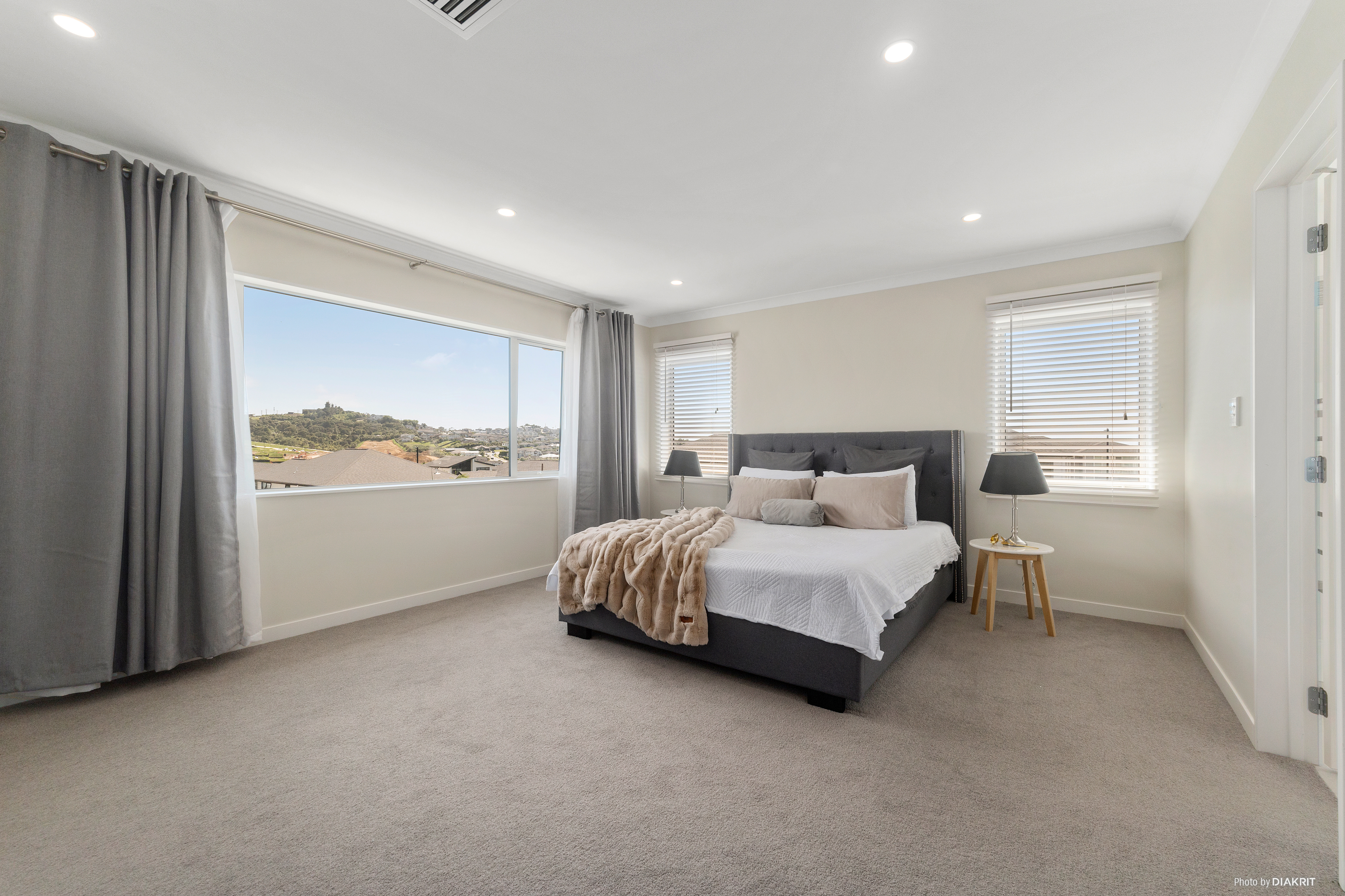 Silverdale, A Massive Coastal Powerhouse Must Be Sold  , Property ID: 924213 | Barfoot & Thompson