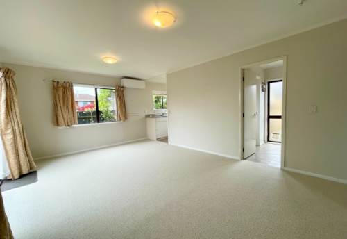 Mt Wellington, 1 WEEK FREE RENT AVAILABLE!, Property ID: 92000081 | Barfoot & Thompson