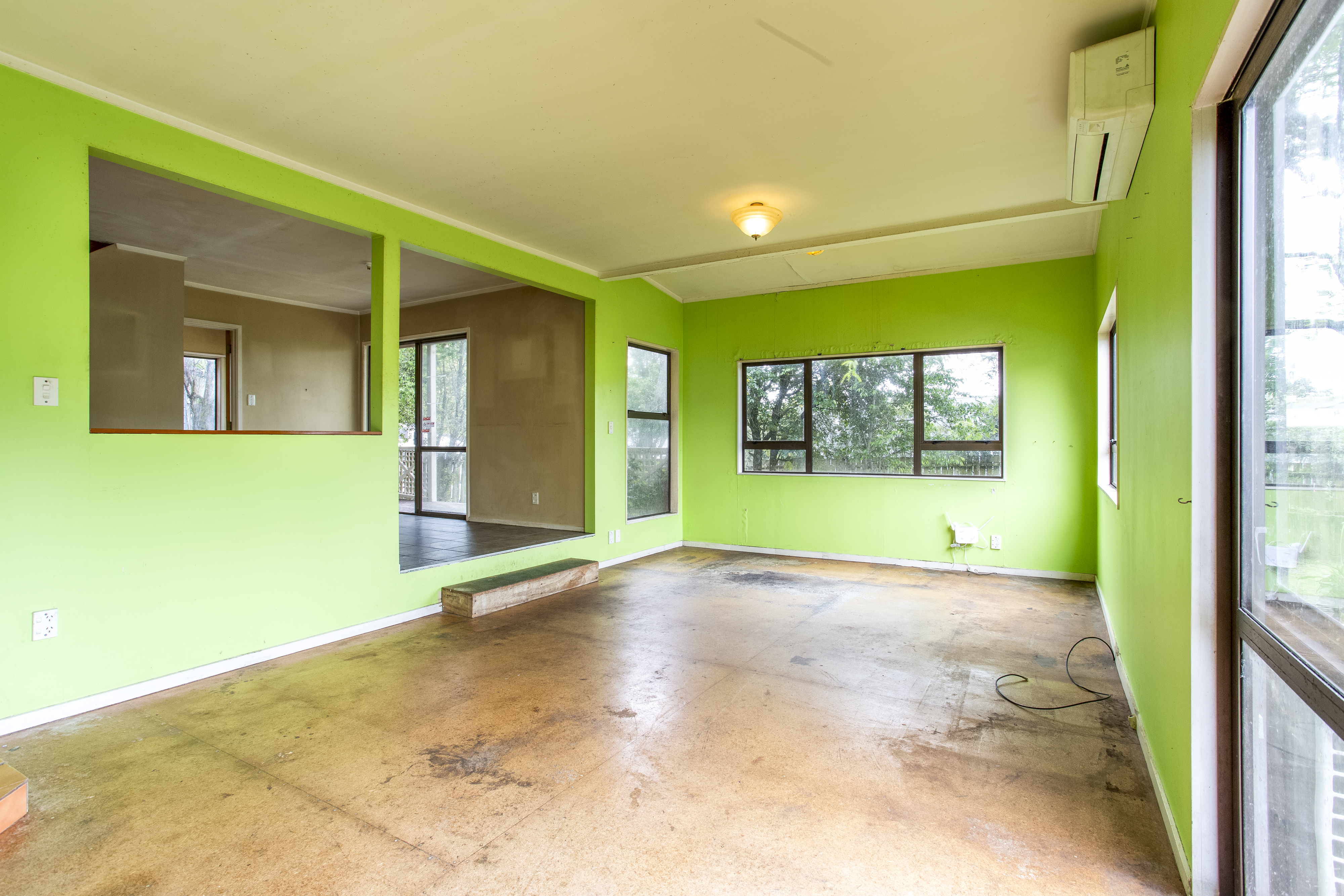 Helensville, A DOOSIE OF A DO-UP!, Property ID: 924190 | Barfoot & Thompson