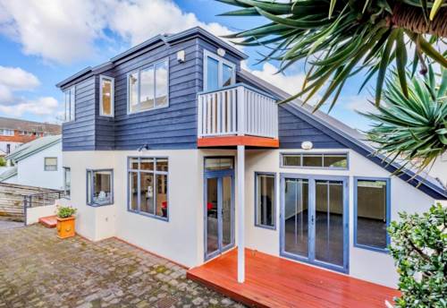 St Johns, Spacious Family Living Near Beaches, Parks & Top Schools, Property ID: 11021768 | Barfoot & Thompson