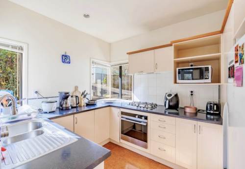 St Johns, Spacious Family Living Near Beaches, Parks & Top Schools, Property ID: 11021768 | Barfoot & Thompson