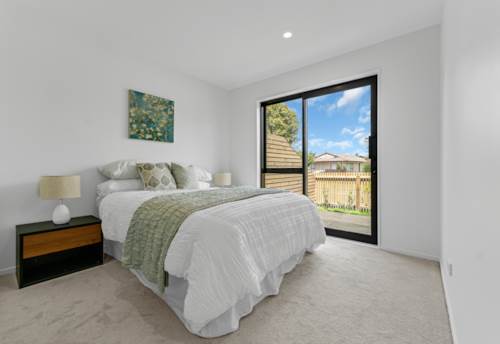 West Harbour, Bright & Spacious - Choice of 4BR or 2BR+Study , Property ID: 924707 | Barfoot & Thompson