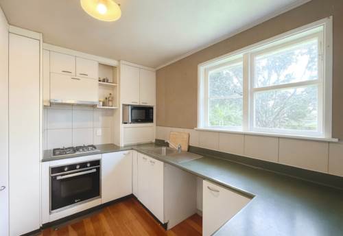 Panmure, Panmure bargain!, Property ID: 11013012 | Barfoot & Thompson