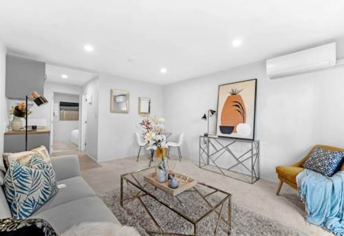 Mt Wellington, Modern Comfort in the Heart of Mt Wellington!, Property ID: 11022112 | Barfoot & Thompson