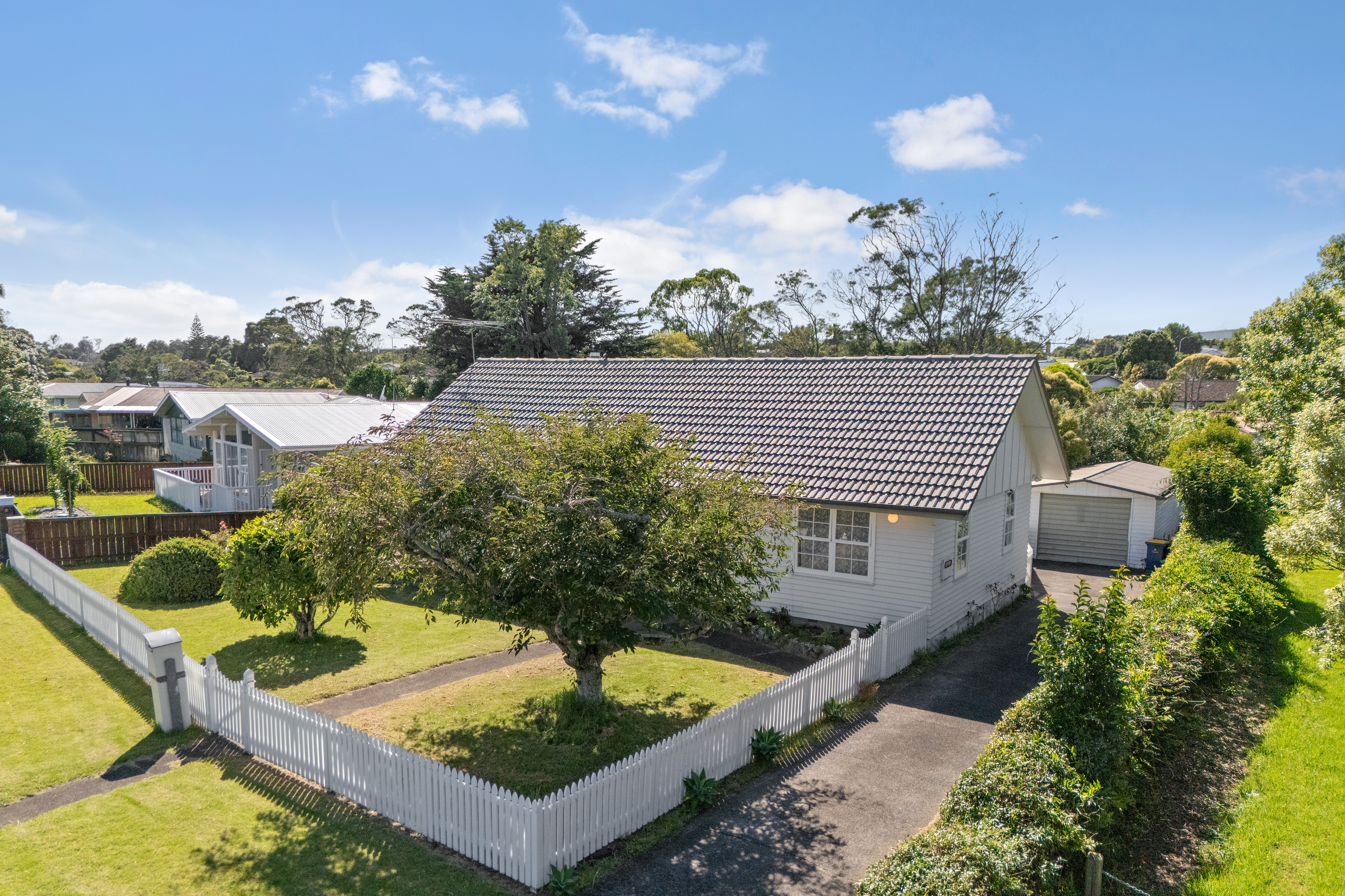 9 Riverpark Crescent, Henderson for Sale | Barfoot & Thompson - 926823