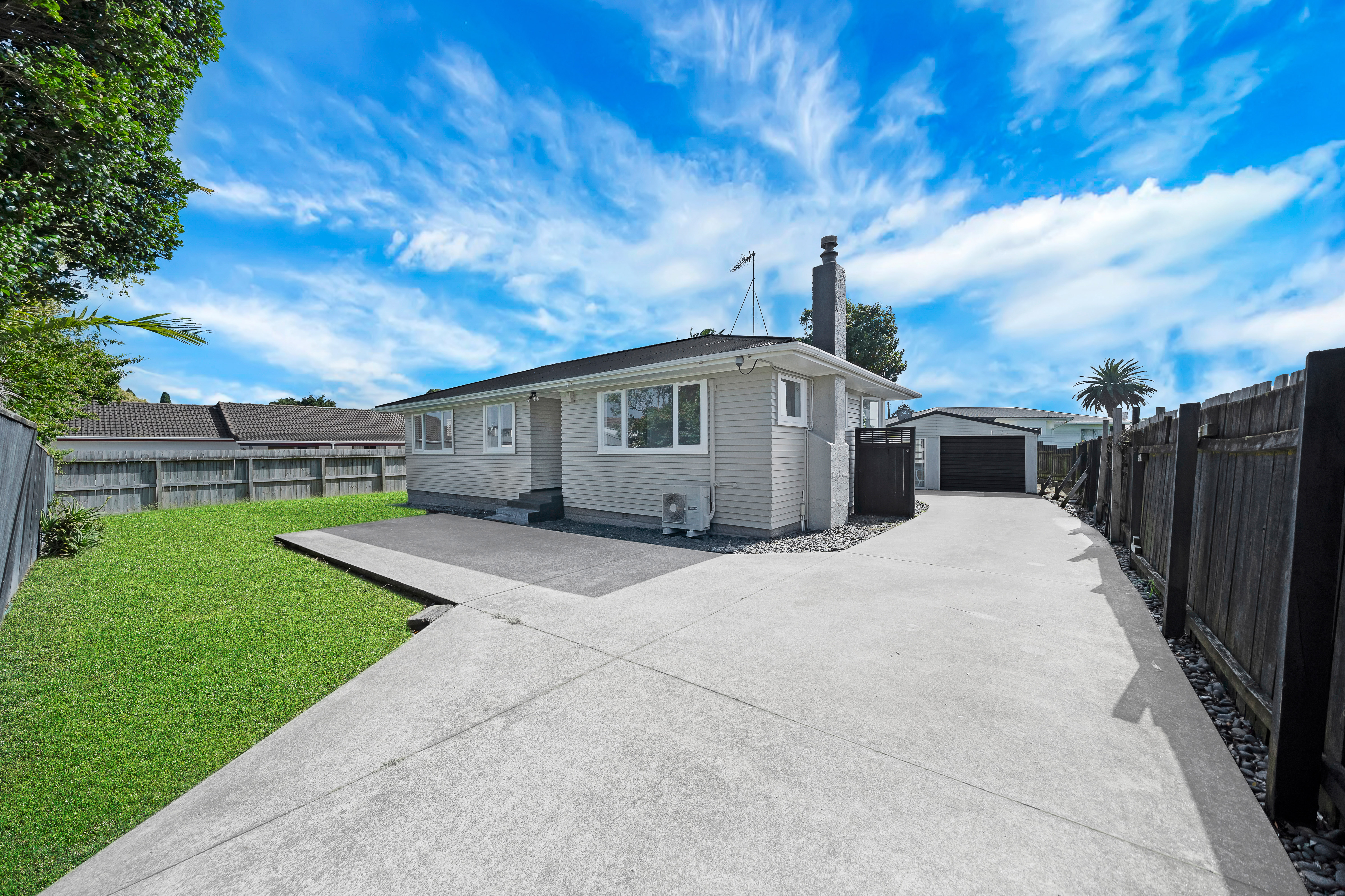 15A Halsey Road, Manurewa for Sale | Barfoot & Thompson - 933088