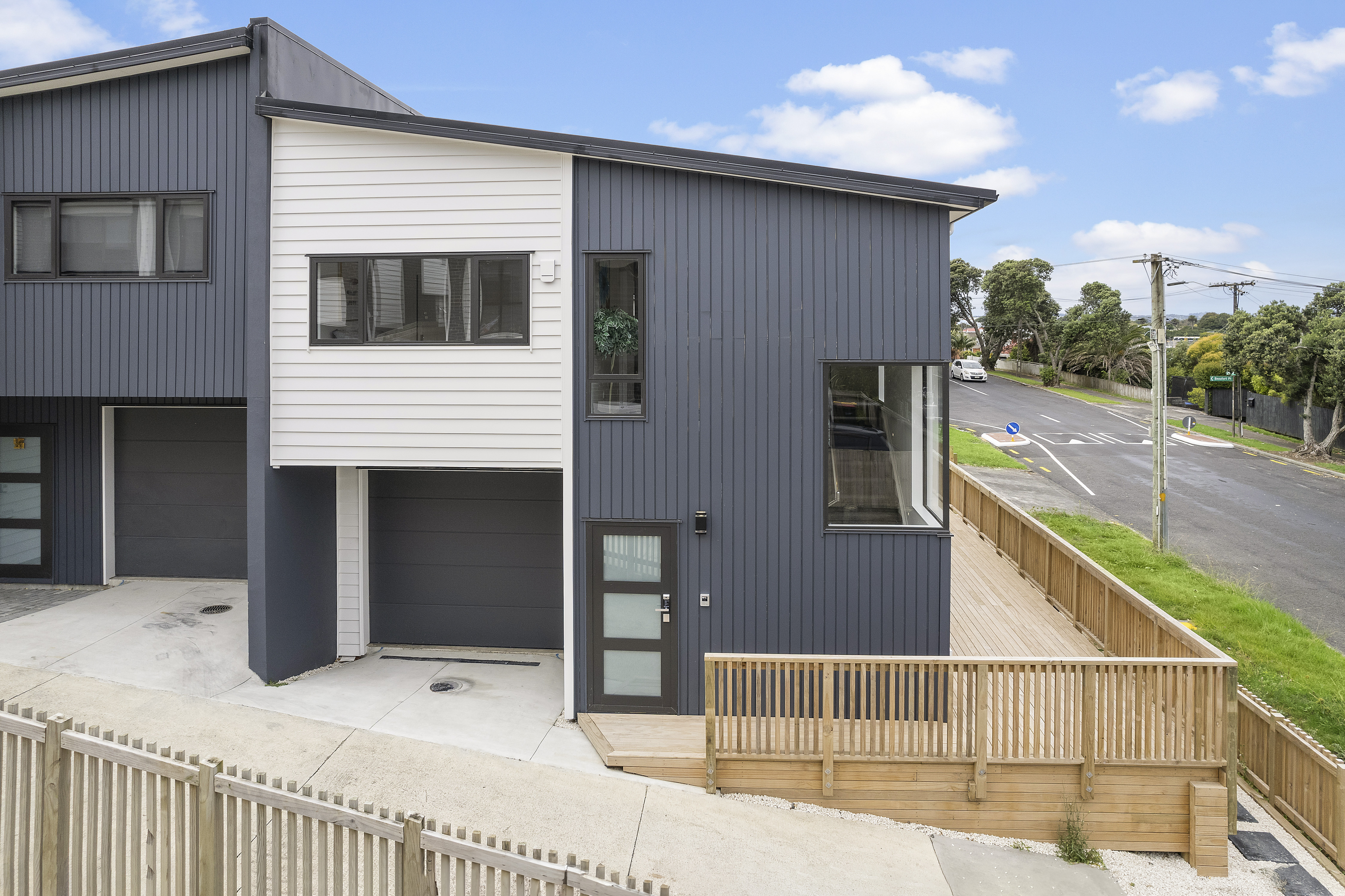 Photo 7 of 61A Hillcrest Road, Papatoetoe, Auckland