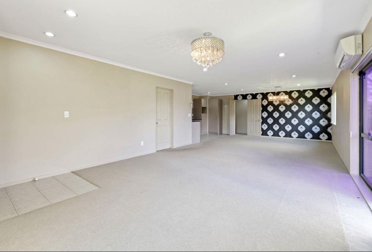 Photo 5 of 19 Prado Drive, Pukekohe