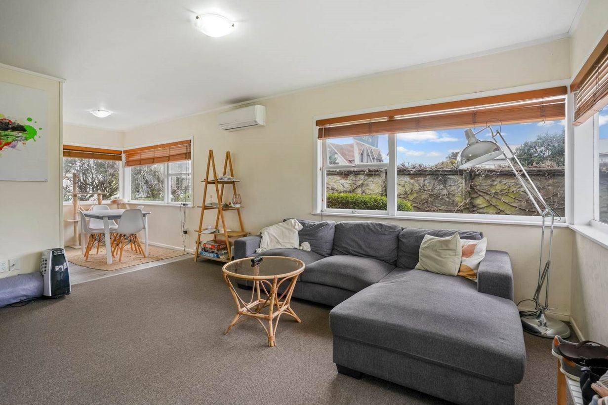 Convenient Takapuna Living – Close to Everything! 4